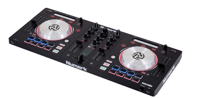 Numark Mixtrack Pro III